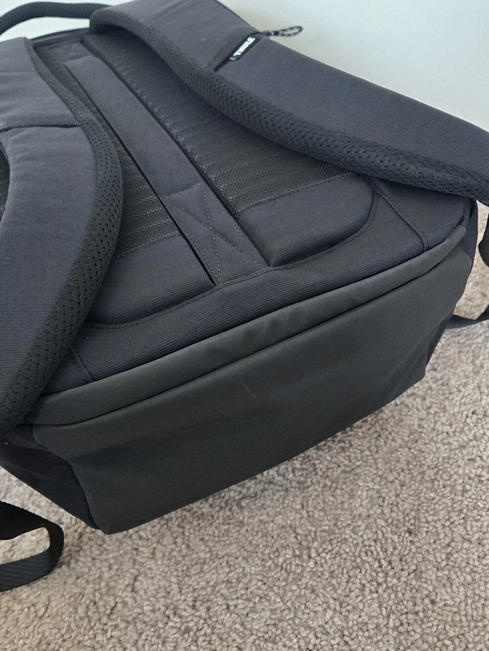 Thule Paramount 27L Backpack Black Laptop Compartment Water-resistant Nylon